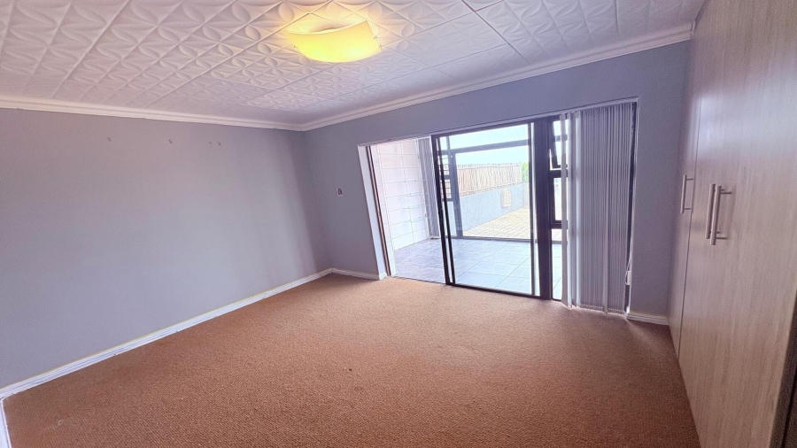 3 Bedroom Property for Sale in Hartenbos Central Western Cape
